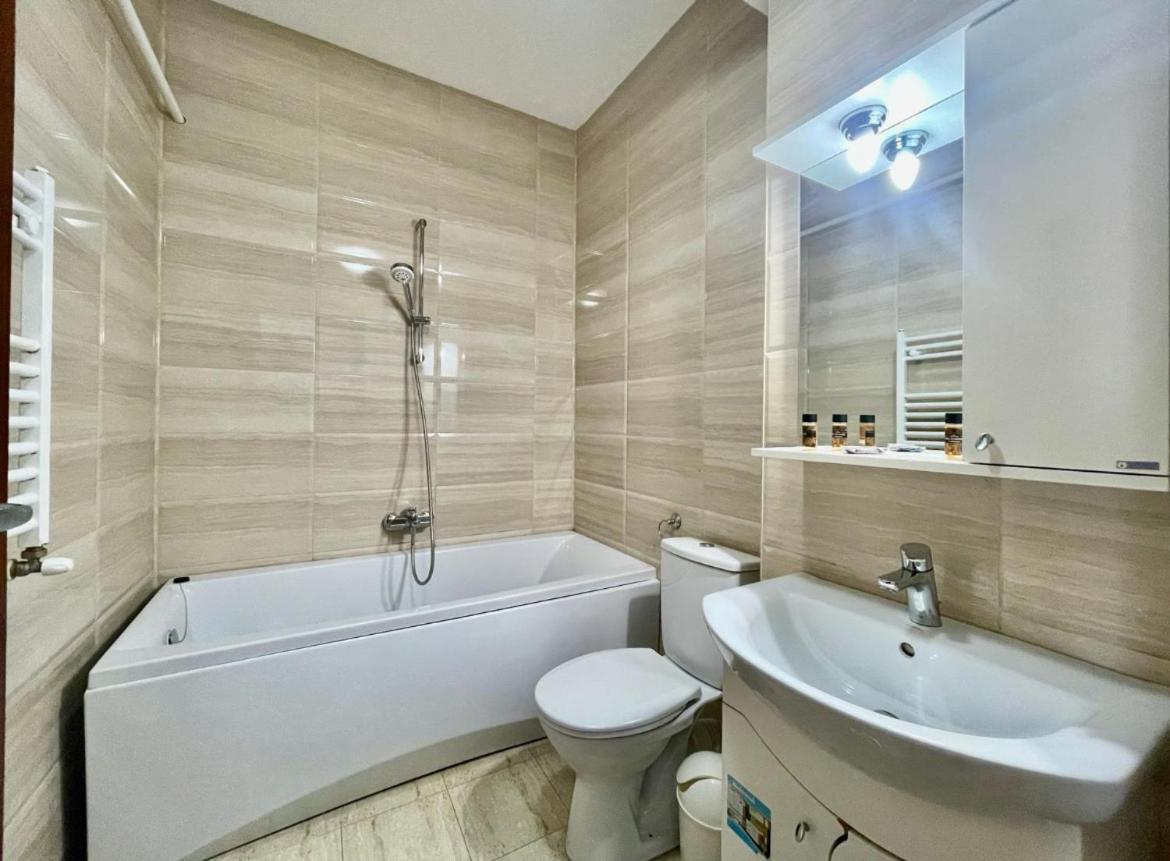 Catalina Summerland Apartaments Mamaia Nord 외부 사진